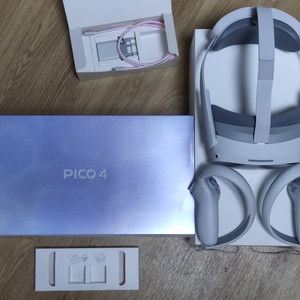 피코4 + 실리콘 케이스