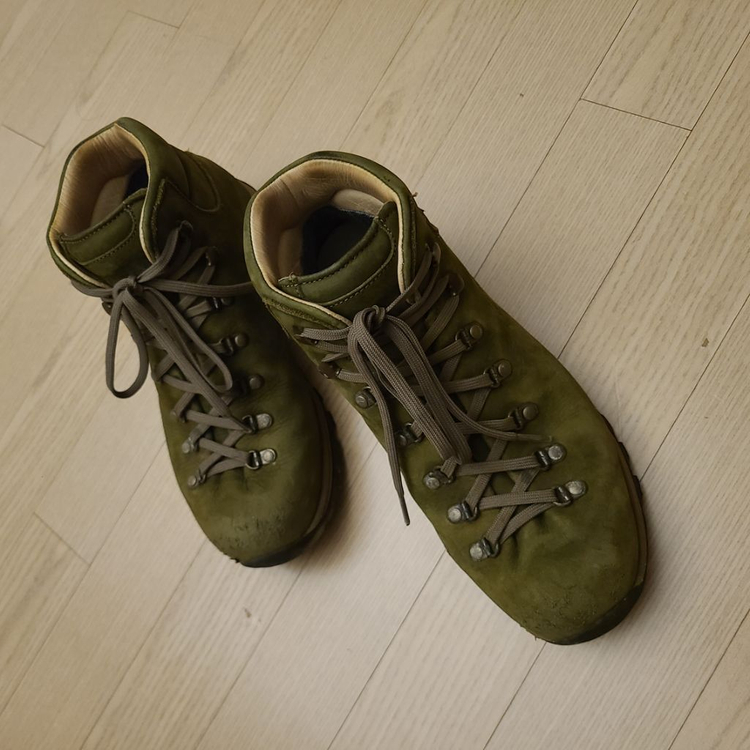 잠발란 통가죽 중등산화 43사이즈 이미지