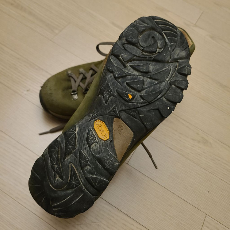 잠발란 통가죽 중등산화 43사이즈 이미지