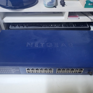 NETGEAR GS724T V4 스위칭허브 판매합니다