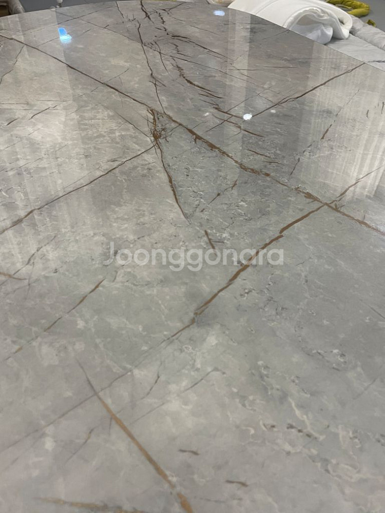 거실테이블 새싱품 팝니다--3