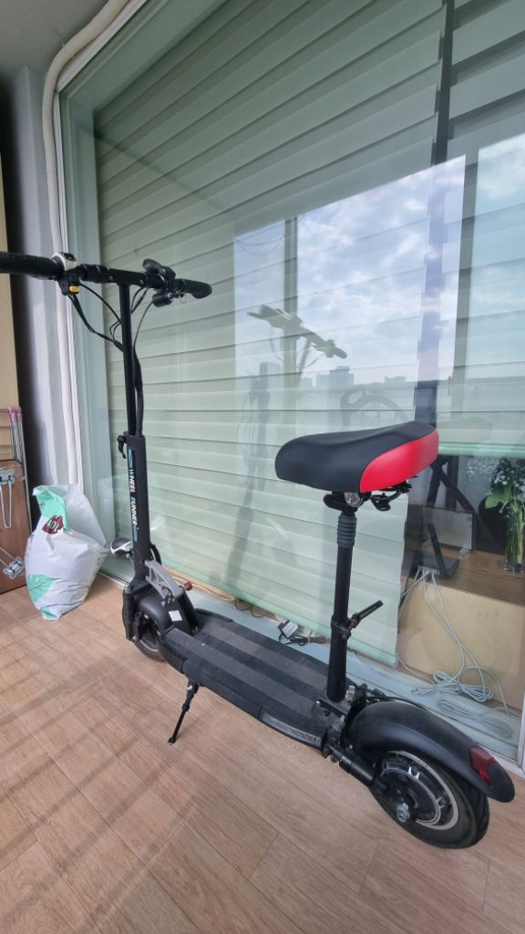 휠러너 전동킥보드 10인치 프리미엄 48V+안장추가 이미지