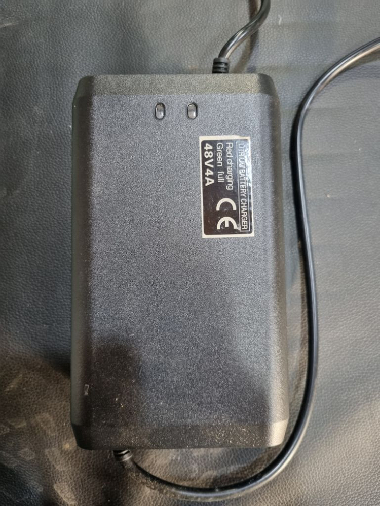 전기스쿠터 충전기(아답타) 이미지