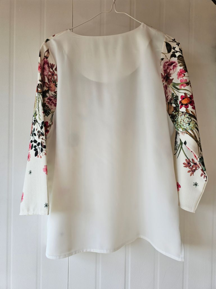 꽃다발블라우스 화사한블라우스 이미지