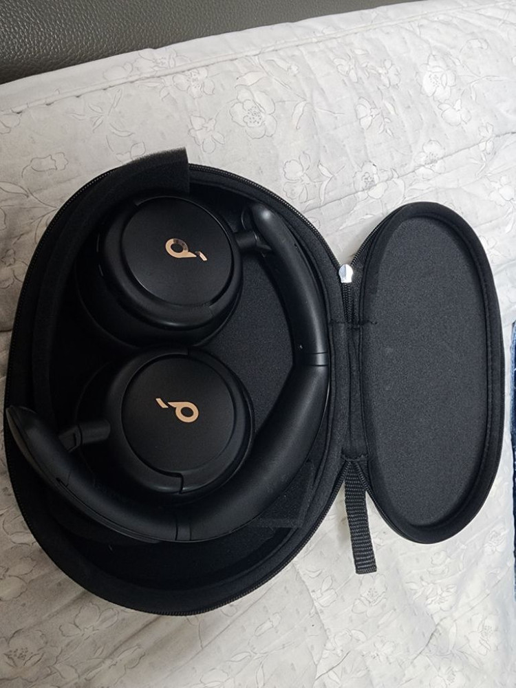 블루투스 헤드폰 이미지