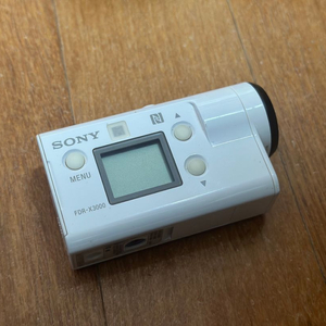 소니 액션캠 x3000r 외 추가 구성품 판매합니다.