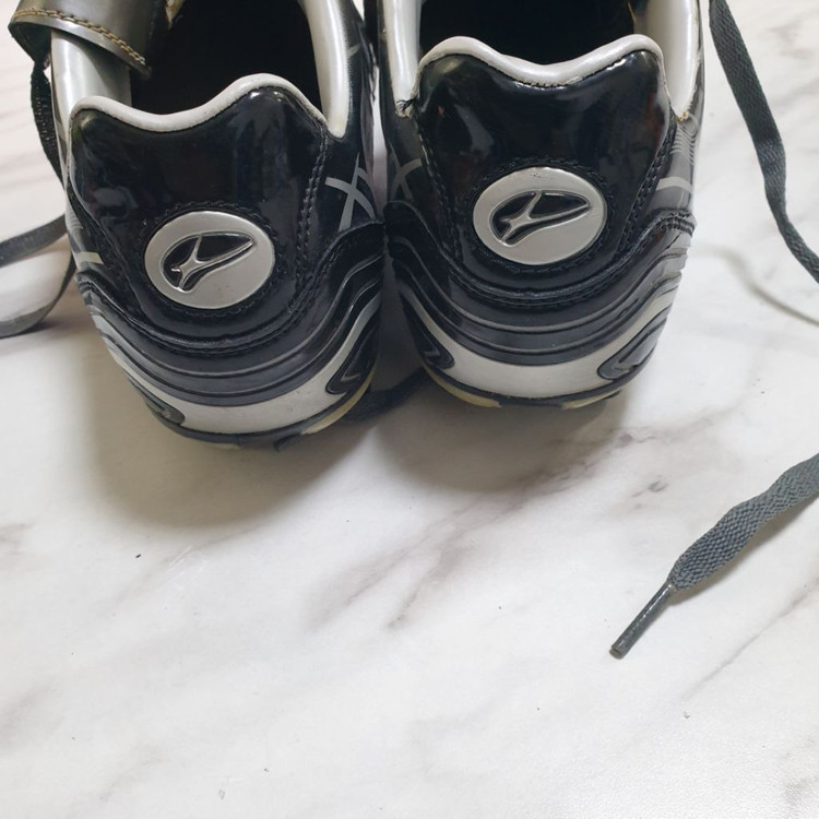 LIKLIV 리클리프 축구화 사이즈 260 이미지