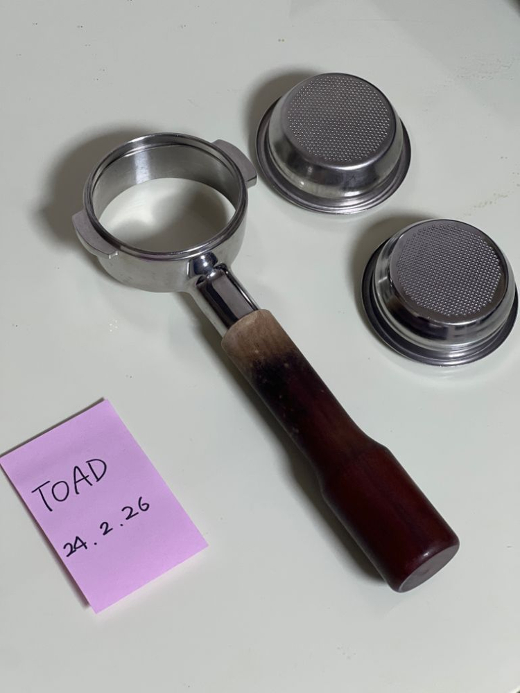 엘로치오 마누스v2 커피머신 이미지