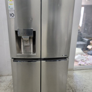 LG831L 정수기 4도어 냉장고판매합니다