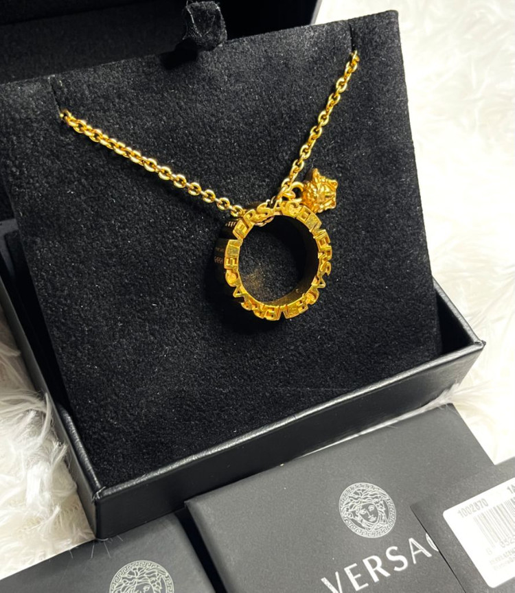 [정품 / M] 베르사체 로고 링 팬던트 목걸이 이미지