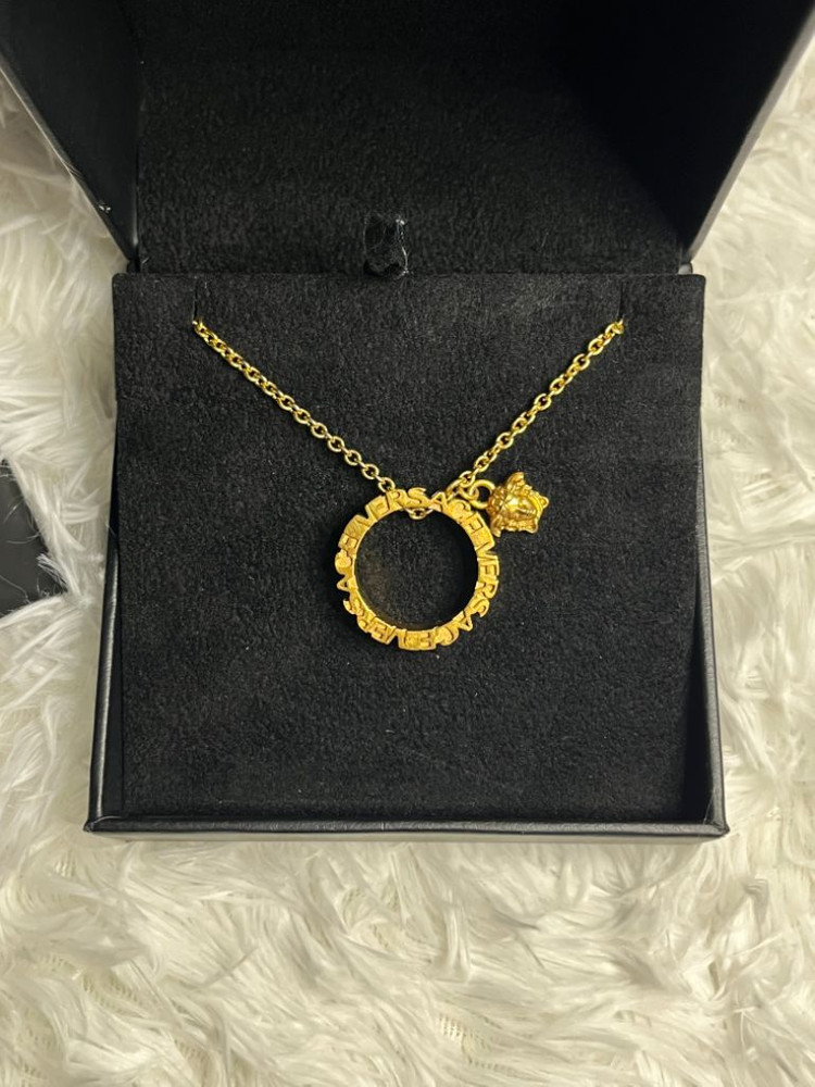 [정품 / M] 베르사체 로고 링 팬던트 목걸이 이미지