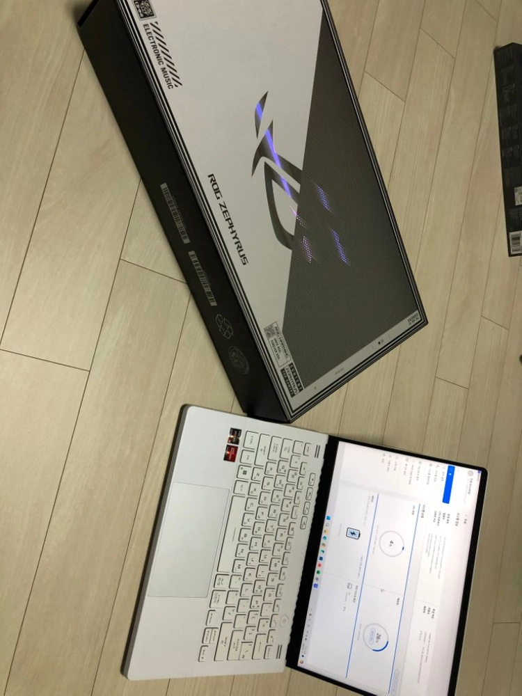ASUS ROG 제피러스 G14 GA402RK-L803 이미지
