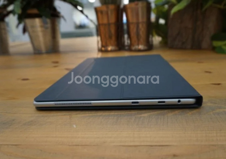 갤럭시북 10.6 wifi+ 정품키보드 SM-W 627--1