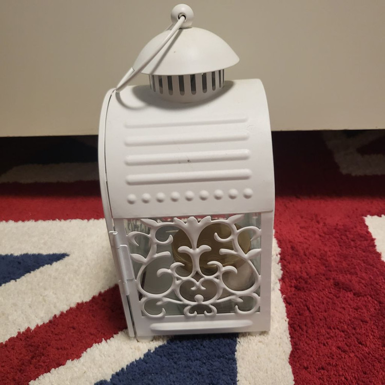 화이트 양초 랜턴 이미지