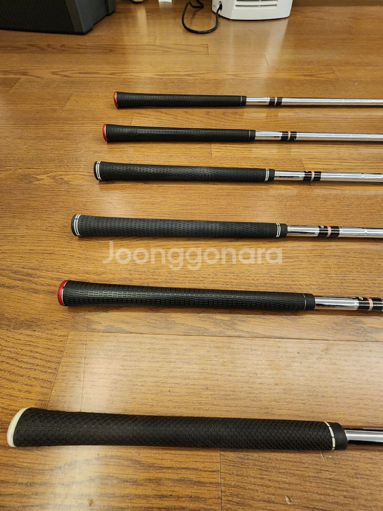 테일러메이드 아이언R9. 5.6.7.8.9 P--9