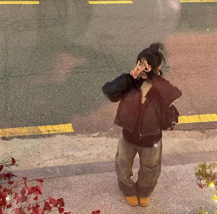 골든구스 카고 데님 / 레드벨벳 슬기 바지 (가격내림) 이미지