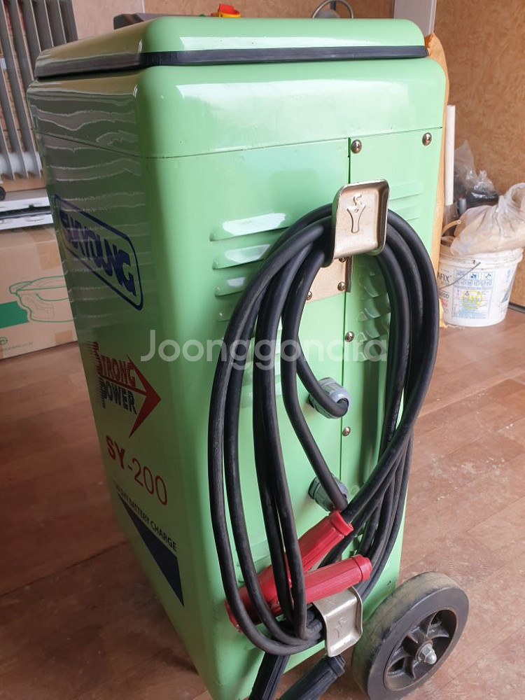 자동차 베터리 충전기 (석영12v/24v)--2