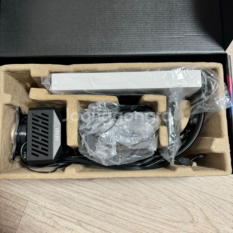 msi k240 아세텍펌프 수냉쿨러 판매합니다--5