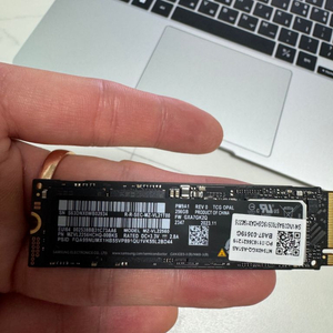 삼성 PM9A1 256gb m.2 ssd 팝니다.