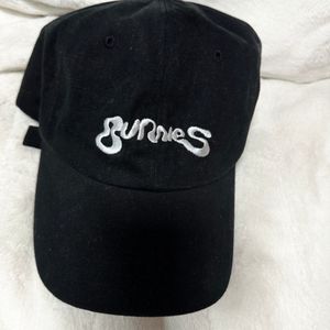 뉴진스 버니즈캠프 모자 (공식굿즈 볼캡)