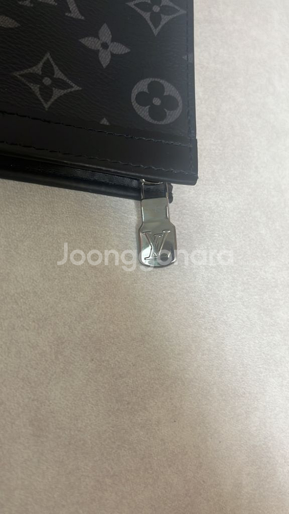 백화점판 루이비통 포쉐트 보야주 클러치--3