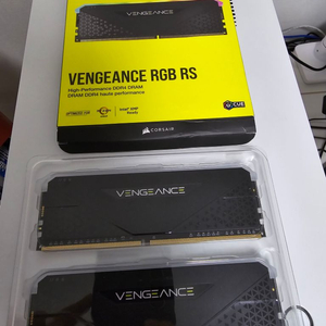 ddr4 커세어 cl18 3600 32gb(16x2)