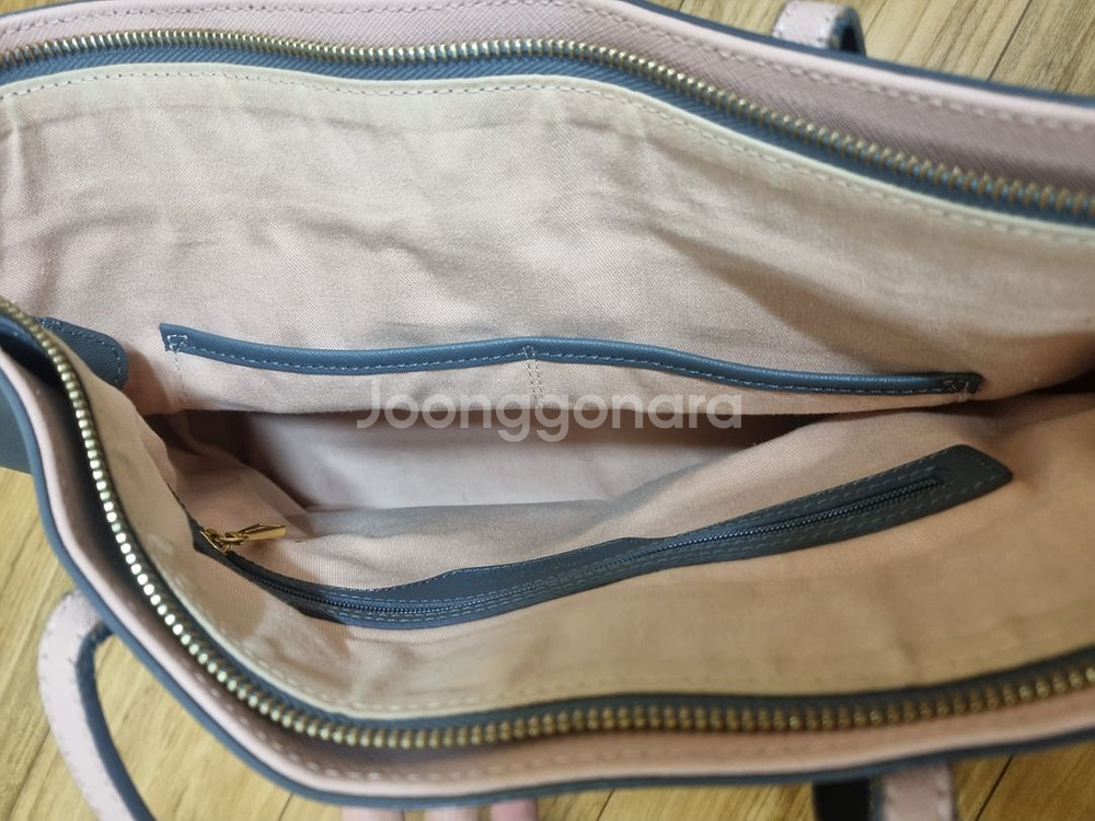 질스튜어트 숄더백--2