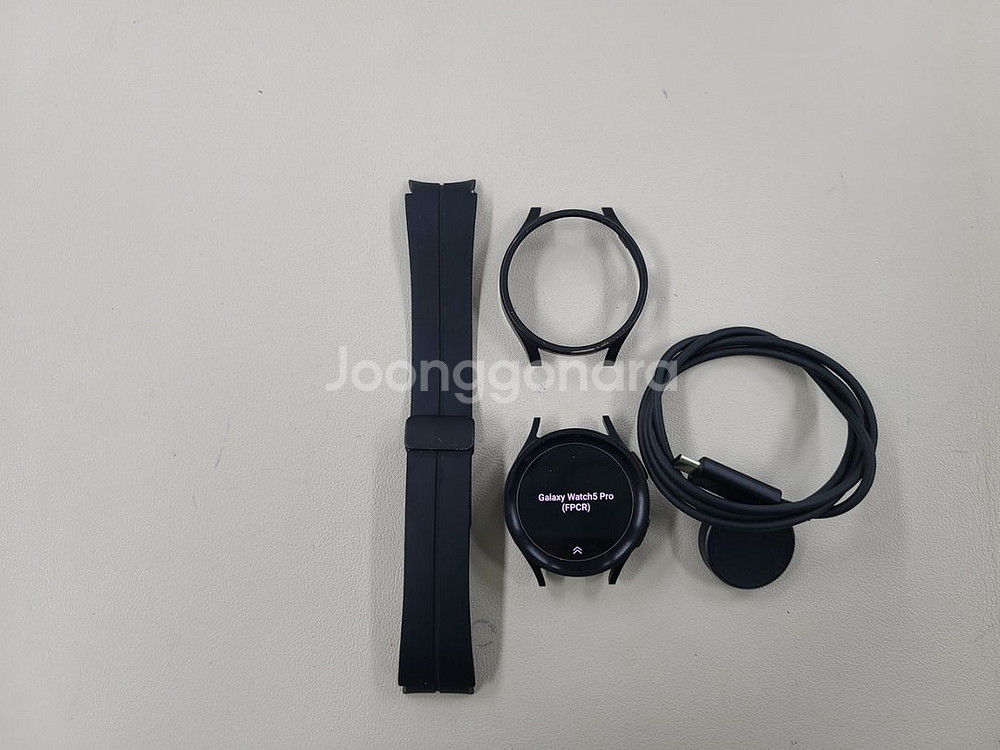 갤럭시워치5프로 45mm 보호케이스포함--0