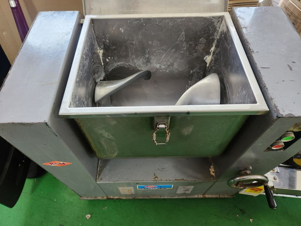 ksm 금산 스텐 자동 혼합기(전동식 자동반죽기)--1