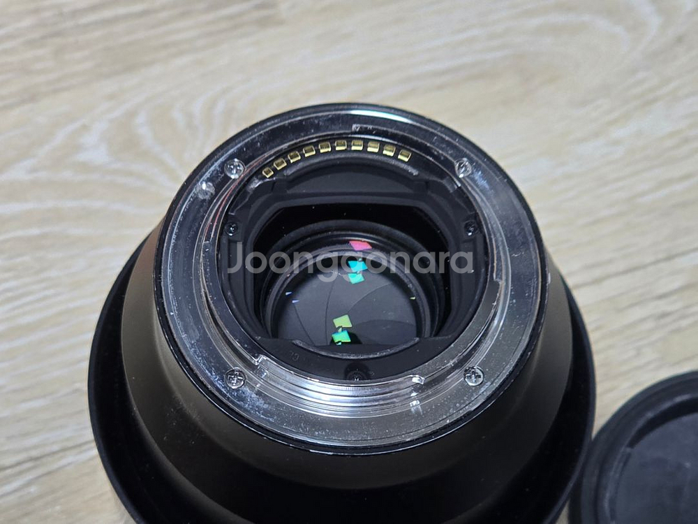 Sony FE 85mm F1.8, SEL85F18--3