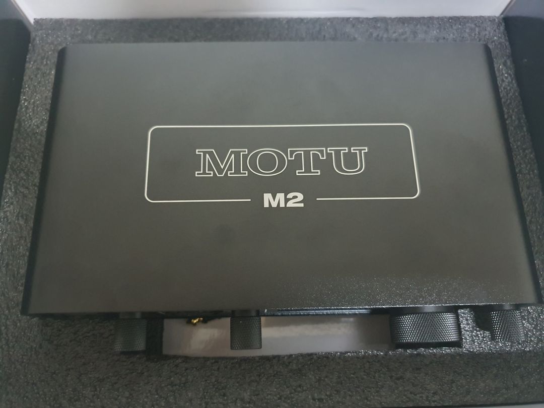 오인페 오디오 인터페이스 MOTU M2
