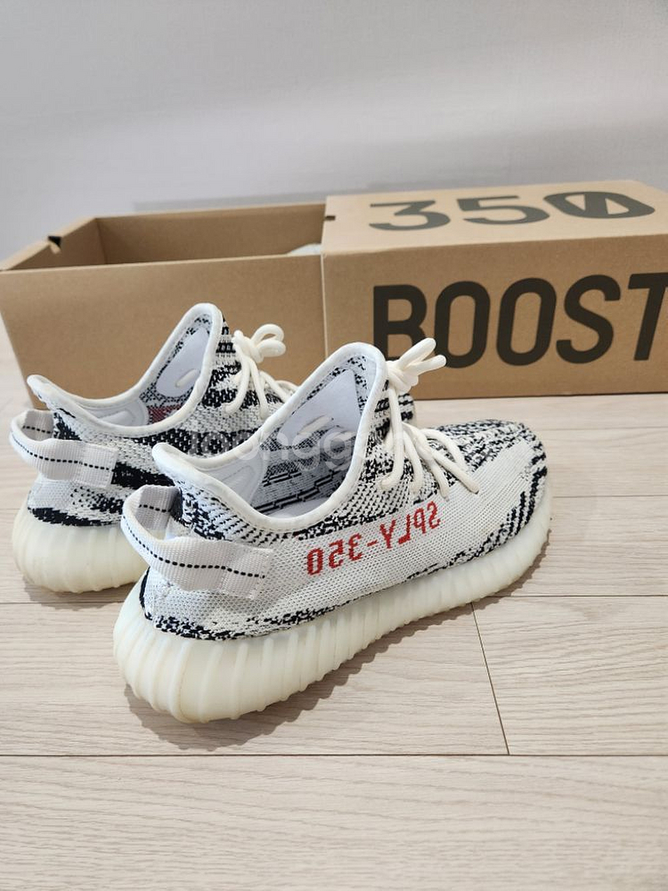 PK basf yeezy 350 지브라 43사이즈--1