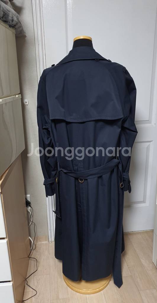 정품 버버리 남성트렌치코트 (약 95~100)--2