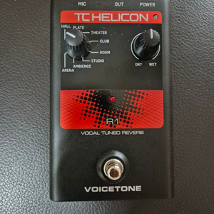 Tchelicon voicetone R1 보컬이펙터