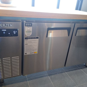 에버젠 테이블 냉장고 1500 간냉식