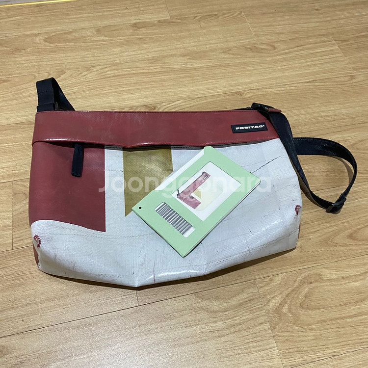 프라이탁 루 LOU--6