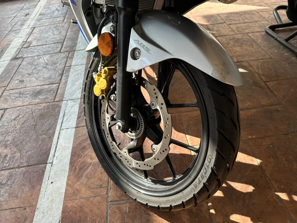 스즈키 2021 gsx-r125 스페셜컬러 이미지