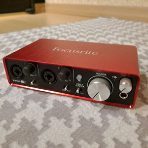 Focusrite Scarlett 2i2 2세대