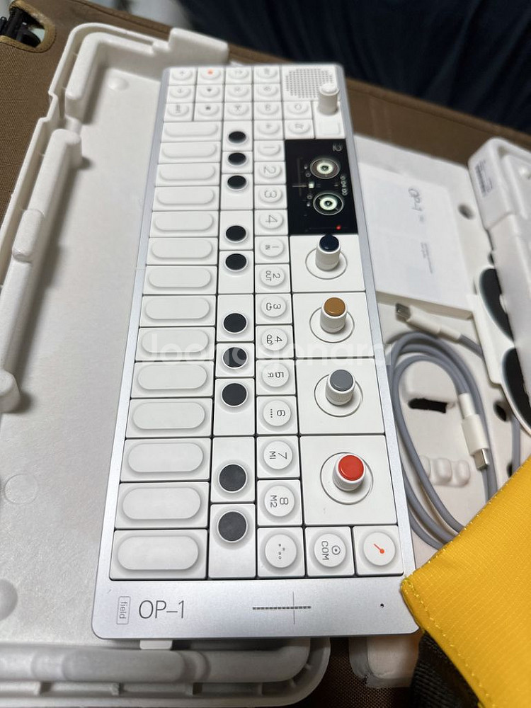 op-1 field--1