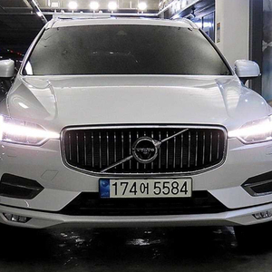 출퇴근 차로 좋은 볼보 XC60 중고(174어558*)