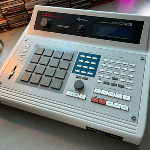 AKAI MPC60mk2(MPC3000 LE로 교환)