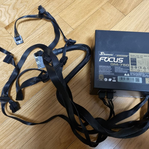 시소닉 포커스 SEASONIC FOCUS GM 750W