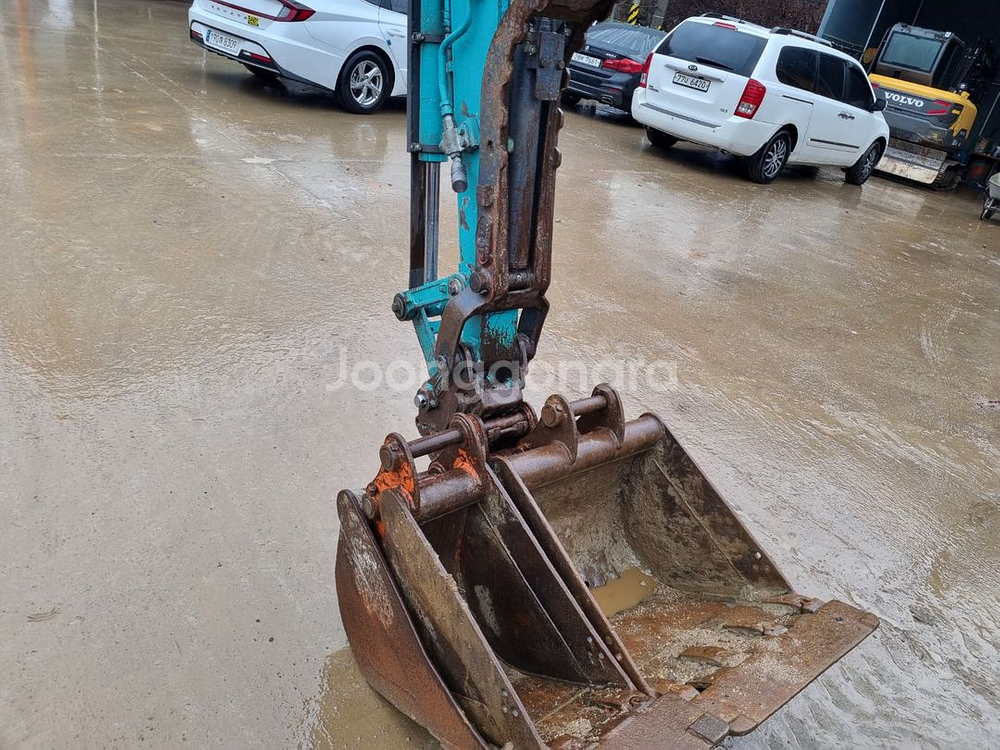 중고굴삭기 코벨코 SK35SR-6E 코집 2019년식--7