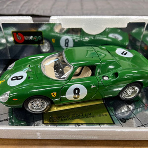 1:18 부라고 페라리 250LM #8 1965