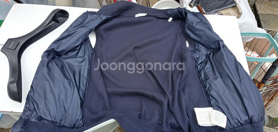 정품 몽클레어 다운패딩조끼 100~105호 상태우수--7