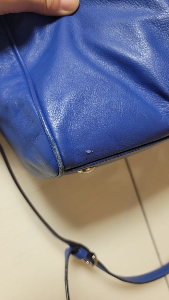 코치 가방 어두운 블루(사진 밝게 나옴) 이미지