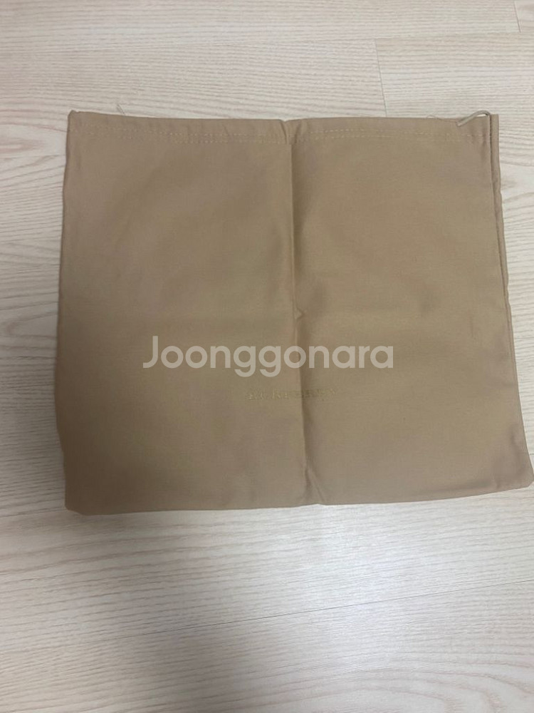 버버리 클러치 2336562--1