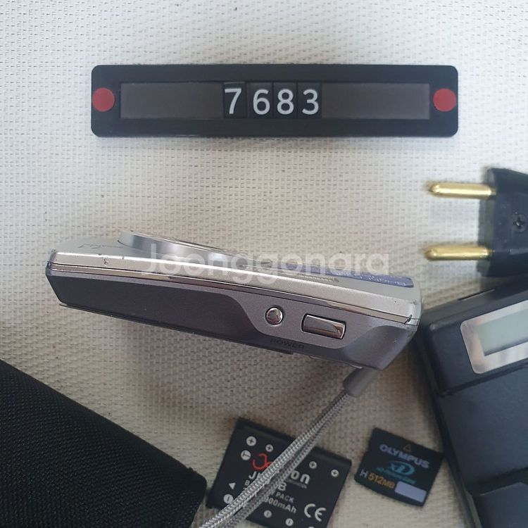 올림푸스 스타일러스 700 디지털카메라--2