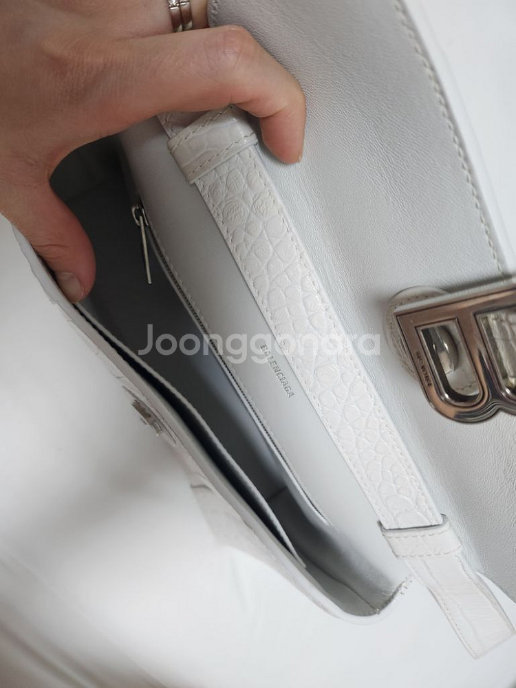 발렌시아가 다운타운 숄더백--5