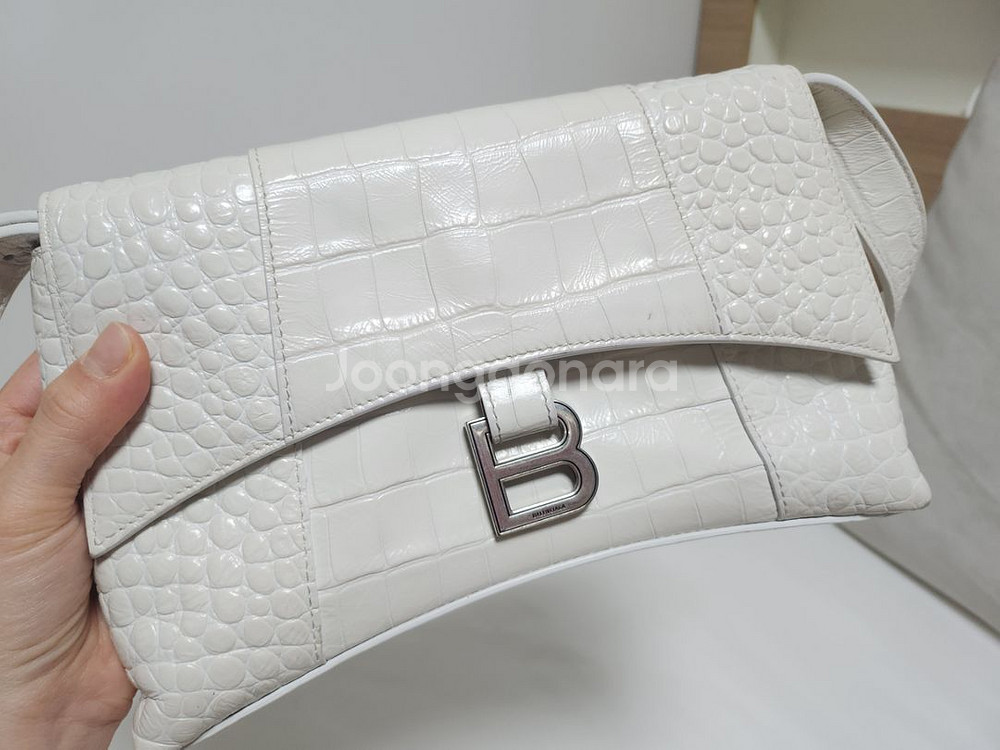 발렌시아가 다운타운 숄더백--4